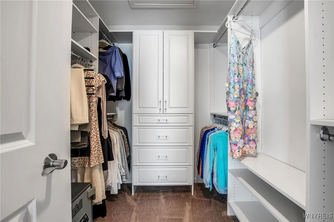 Primary Suite Closet