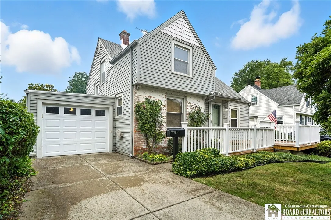 421 Lamarck Drive, Cheektowaga, New York 14225, Cheektowaga, New York 14225, 3 Bedrooms Bedrooms, 5 Rooms Rooms,1 BathroomBathrooms,Residential,For Sale,421 Lamarck Drive, Cheektowaga, New York 14225,0,R1632122