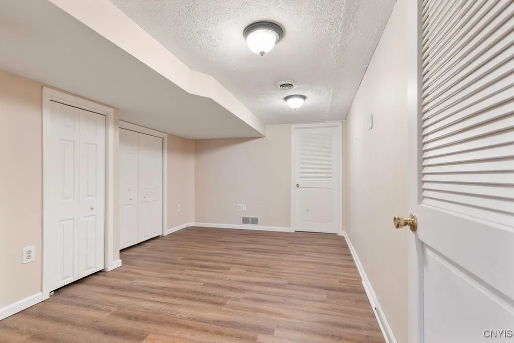 5 Deerfield Drive, Sullivan, New York 13032, Sullivan, New York 13032, 3 Bedrooms Bedrooms, 8 Rooms Rooms,3 BathroomsBathrooms,Residential,Closed,5 Deerfield Drive, Sullivan, New York 13032,0,S1631646