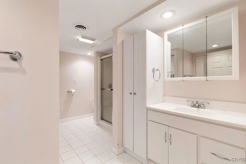 5 Deerfield Drive, Sullivan, New York 13032, Sullivan, New York 13032, 3 Bedrooms Bedrooms, 8 Rooms Rooms,3 BathroomsBathrooms,Residential,Closed,5 Deerfield Drive, Sullivan, New York 13032,0,S1631646