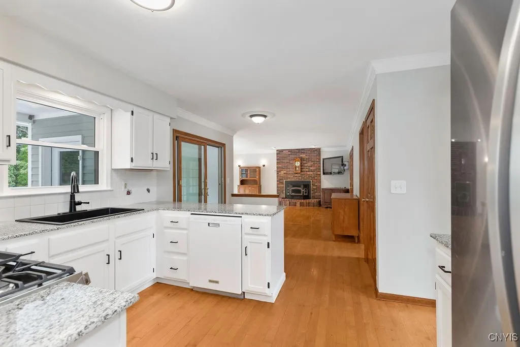 5 Deerfield Drive, Sullivan, New York 13032, Sullivan, New York 13032, 3 Bedrooms Bedrooms, 8 Rooms Rooms,3 BathroomsBathrooms,Residential,Closed,5 Deerfield Drive, Sullivan, New York 13032,0,S1631646