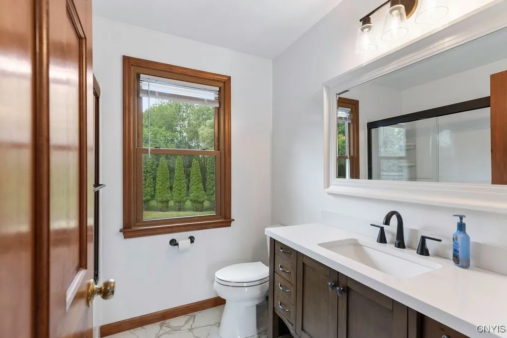 5 Deerfield Drive, Sullivan, New York 13032, Sullivan, New York 13032, 3 Bedrooms Bedrooms, 8 Rooms Rooms,3 BathroomsBathrooms,Residential,Closed,5 Deerfield Drive, Sullivan, New York 13032,0,S1631646