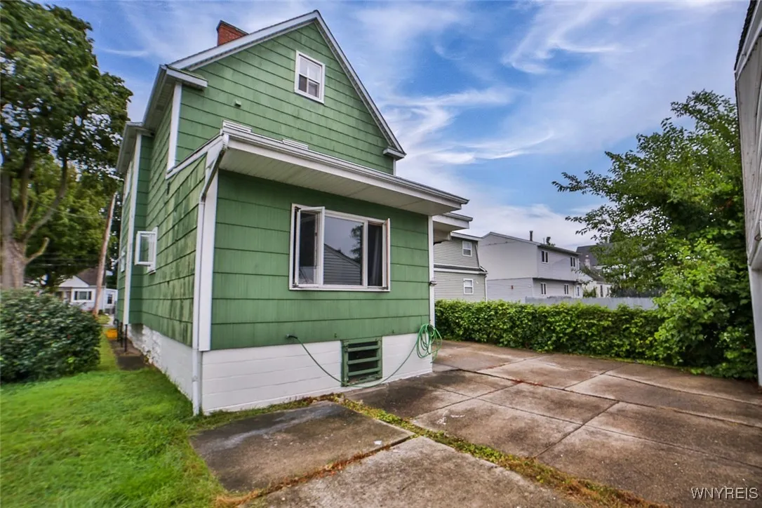 140 Aldrich Place, Buffalo, New York 14220, Buffalo, New York 14220, 5 Bedrooms Bedrooms, ,2 BathroomsBathrooms,Residential,Closed,140 Aldrich Place, Buffalo, New York 14220,0,B1631470