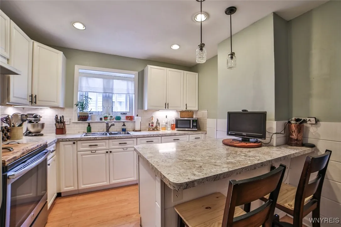 140 Aldrich Place, Buffalo, New York 14220, Buffalo, New York 14220, 5 Bedrooms Bedrooms, ,2 BathroomsBathrooms,Residential,Closed,140 Aldrich Place, Buffalo, New York 14220,0,B1631470