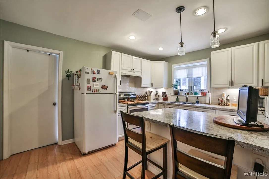 140 Aldrich Place, Buffalo, New York 14220, Buffalo, New York 14220, 5 Bedrooms Bedrooms, ,2 BathroomsBathrooms,Residential,Closed,140 Aldrich Place, Buffalo, New York 14220,0,B1631470