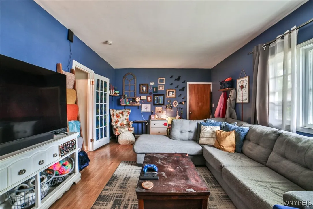 140 Aldrich Place, Buffalo, New York 14220, Buffalo, New York 14220, 5 Bedrooms Bedrooms, ,2 BathroomsBathrooms,Residential,Closed,140 Aldrich Place, Buffalo, New York 14220,0,B1631470
