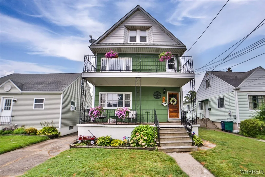 140 Aldrich Place, Buffalo, New York 14220, Buffalo, New York 14220, 5 Bedrooms Bedrooms, ,2 BathroomsBathrooms,Residential,Closed,140 Aldrich Place, Buffalo, New York 14220,0,B1631470