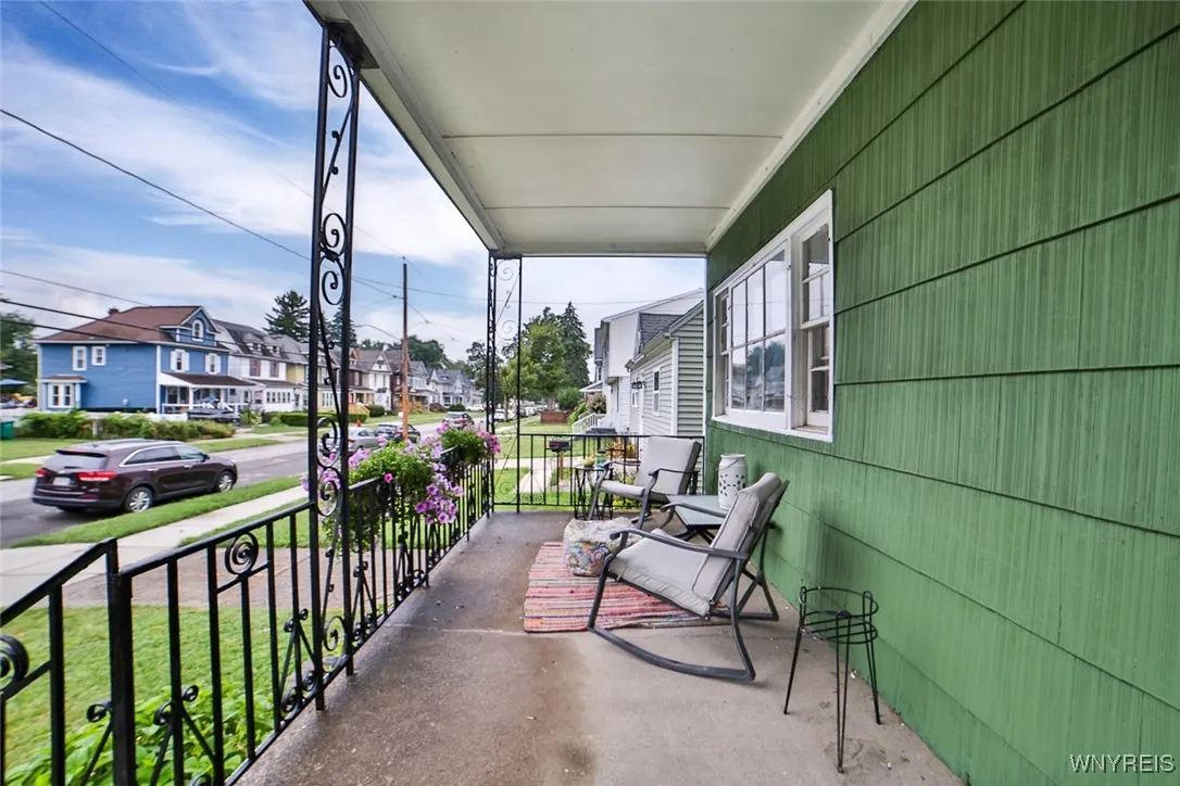 140 Aldrich Place, Buffalo, New York 14220, Buffalo, New York 14220, 5 Bedrooms Bedrooms, ,2 BathroomsBathrooms,Residential,Closed,140 Aldrich Place, Buffalo, New York 14220,0,B1631470