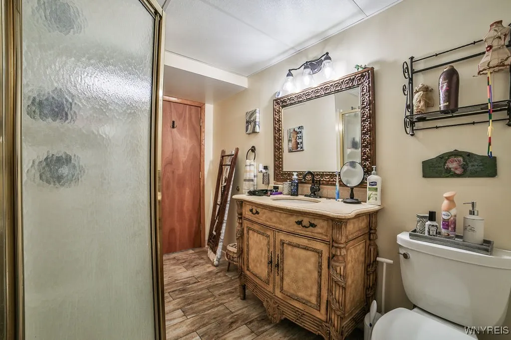 78 Dale Drive, North Tonawanda, New York 14120, North Tonawanda, New York 14120, 4 Bedrooms Bedrooms, 8 Rooms Rooms,2 BathroomsBathrooms,Residential,Closed,78 Dale Drive, North Tonawanda, New York 14120,0,B1632382