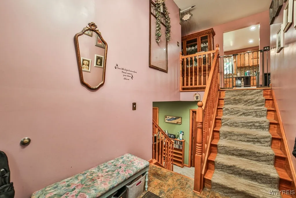 78 Dale Drive, North Tonawanda, New York 14120, North Tonawanda, New York 14120, 4 Bedrooms Bedrooms, 8 Rooms Rooms,2 BathroomsBathrooms,Residential,Closed,78 Dale Drive, North Tonawanda, New York 14120,0,B1632382