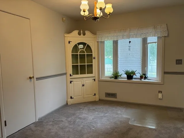 85 Lalanne Road, Henrietta, New York 14623, Henrietta, New York 14623, 2 Bedrooms Bedrooms, 5 Rooms Rooms,1 BathroomBathrooms,Residential,Closed,85 Lalanne Road, Henrietta, New York 14623,0,R1632194