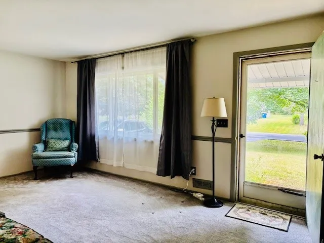 85 Lalanne Road, Henrietta, New York 14623, Henrietta, New York 14623, 2 Bedrooms Bedrooms, 5 Rooms Rooms,1 BathroomBathrooms,Residential,Closed,85 Lalanne Road, Henrietta, New York 14623,0,R1632194