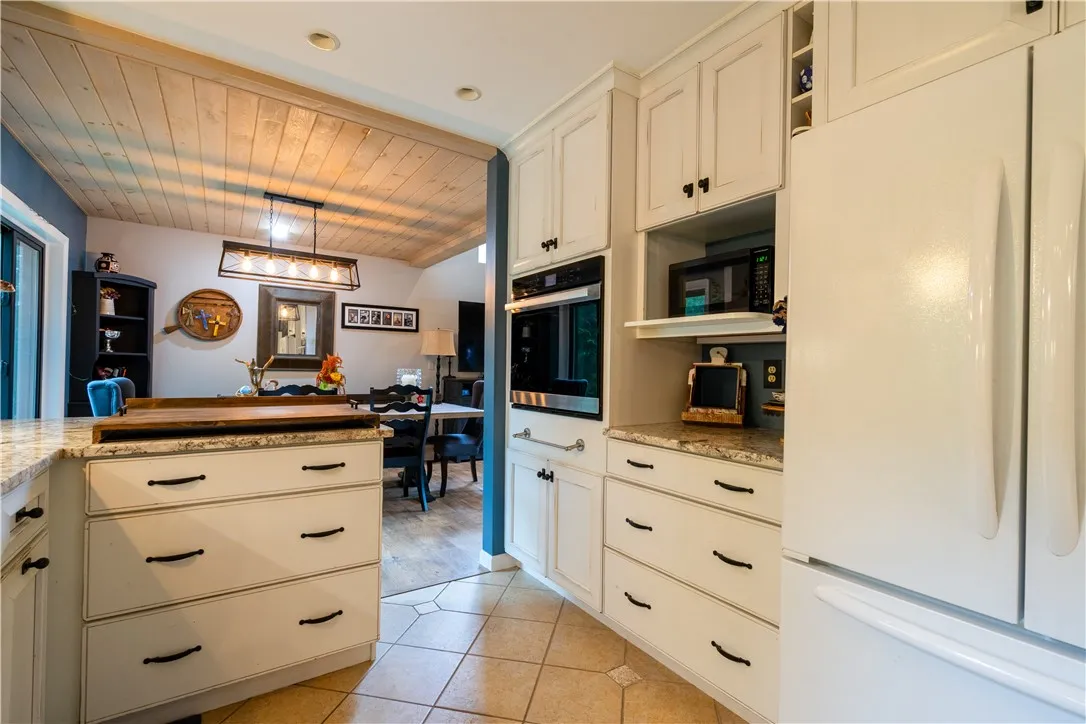 42 Grove Drive, Canandaigua City, New York 14424, Canandaigua City, New York 14424, 4 Bedrooms Bedrooms, 8 Rooms Rooms,3 BathroomsBathrooms,Residential,Closed,42 Grove Drive, Canandaigua City, New York 14424,0,R1631850