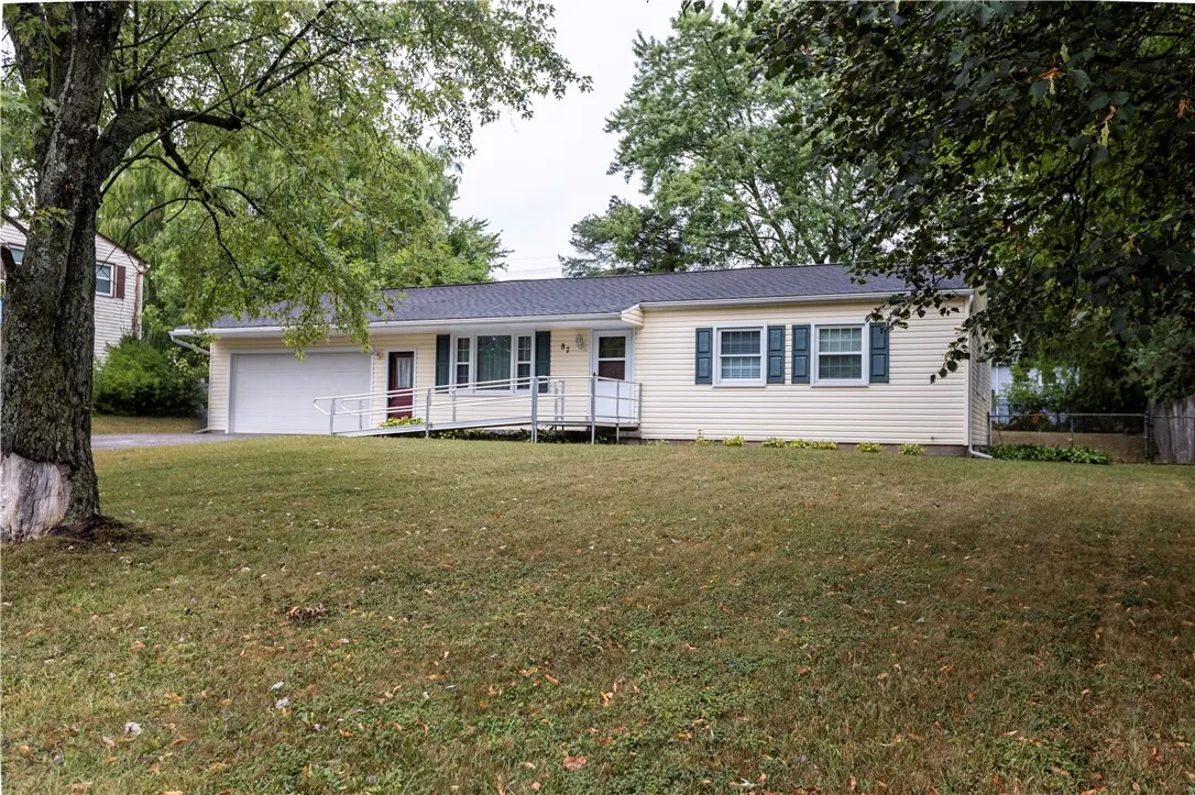 87 Colony Lane, Henrietta, New York 14623, Henrietta, New York 14623, 3 Bedrooms Bedrooms, 6 Rooms Rooms,1 BathroomBathrooms,Residential,For Sale,87 Colony Lane, Henrietta, New York 14623,0,R1632196