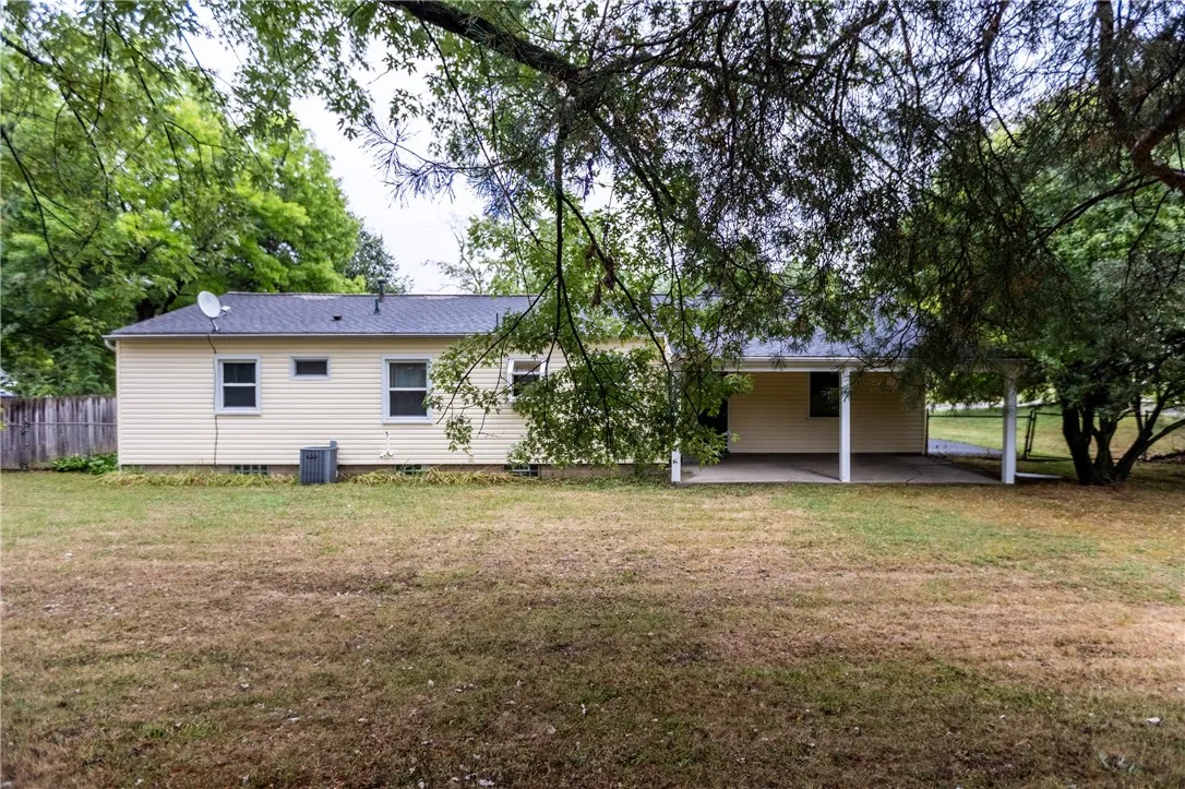 87 Colony Lane, Henrietta, New York 14623, Henrietta, New York 14623, 3 Bedrooms Bedrooms, 6 Rooms Rooms,1 BathroomBathrooms,Residential,For Sale,87 Colony Lane, Henrietta, New York 14623,0,R1632196