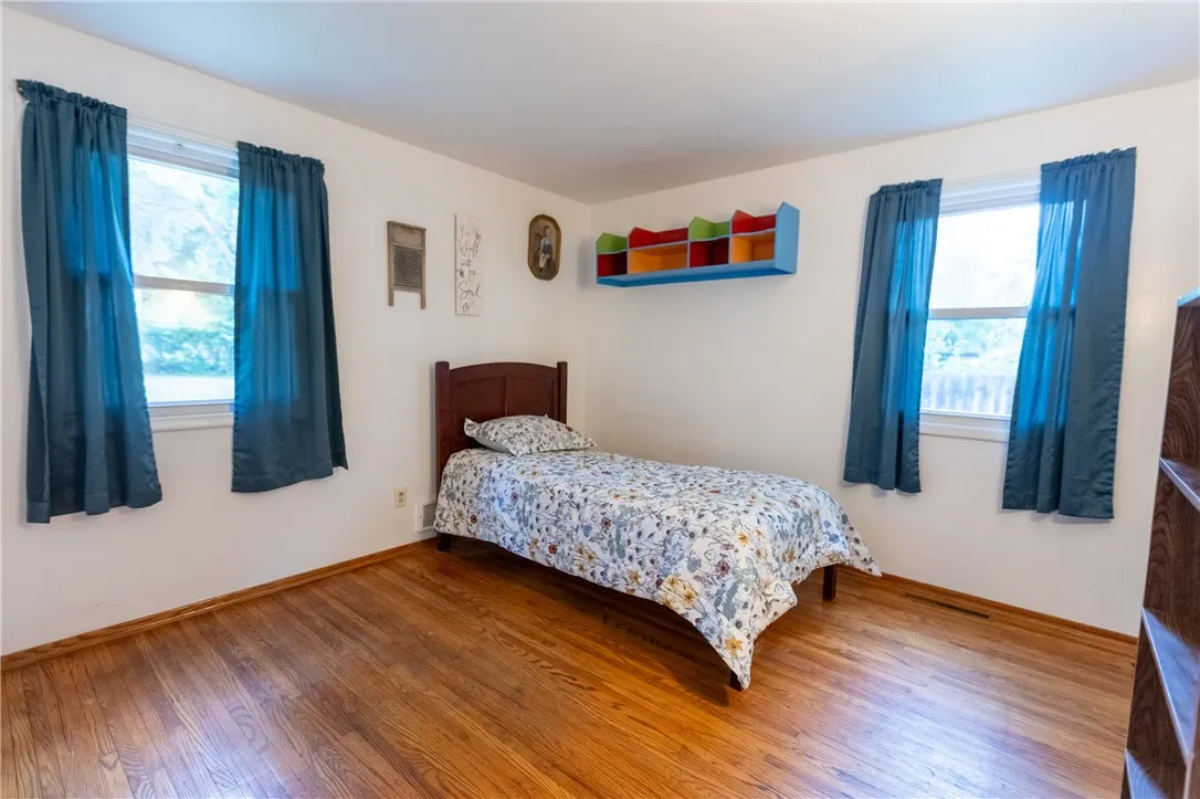 87 Colony Lane, Henrietta, New York 14623, Henrietta, New York 14623, 3 Bedrooms Bedrooms, 6 Rooms Rooms,1 BathroomBathrooms,Residential,For Sale,87 Colony Lane, Henrietta, New York 14623,0,R1632196