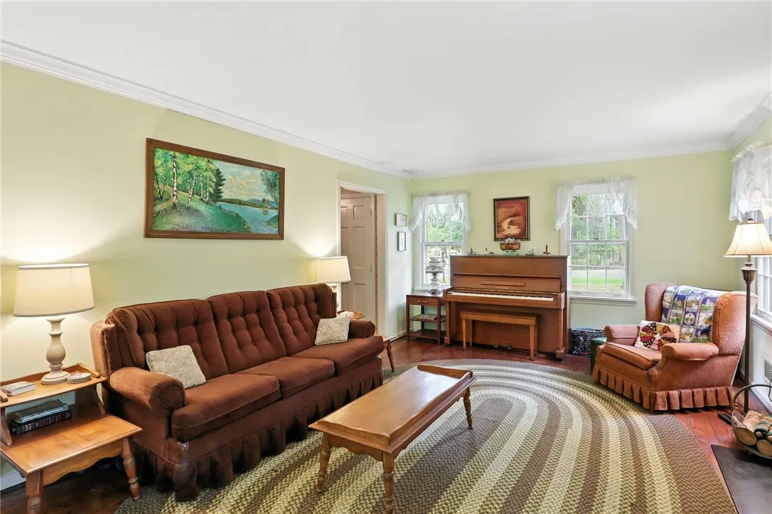 22 Hearthstone Road, Pittsford, New York 14534, Pittsford, New York 14534, 4 Bedrooms Bedrooms, 10 Rooms Rooms,2 BathroomsBathrooms,Residential,Closed,22 Hearthstone Road, Pittsford, New York 14534,0,R1631475