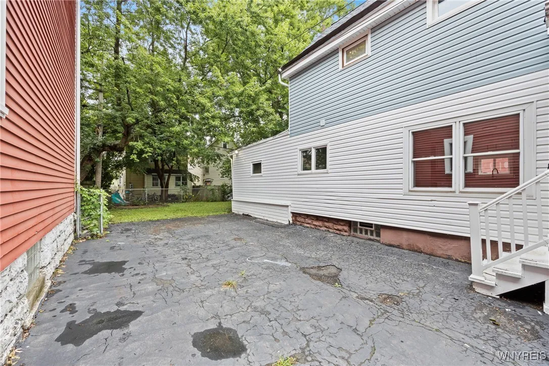 48 Ryan Street, Buffalo, New York 14210, Buffalo, New York 14210, 4 Bedrooms Bedrooms, ,2 BathroomsBathrooms,Residential,For Sale,48 Ryan Street, Buffalo, New York 14210,0,B1631879