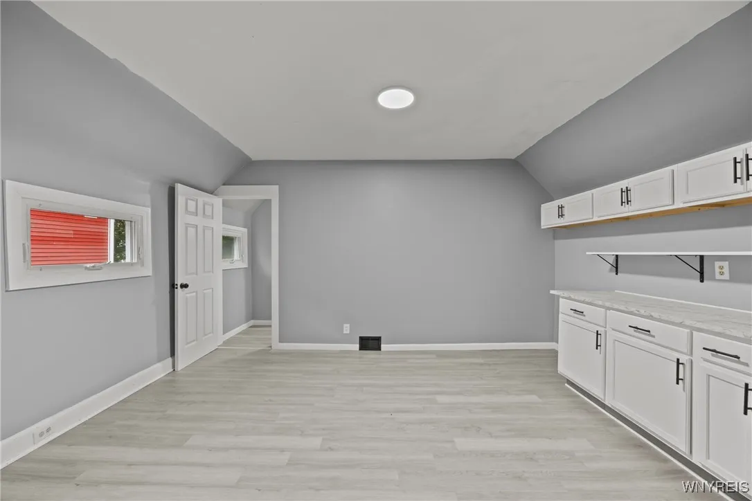 48 Ryan Street, Buffalo, New York 14210, Buffalo, New York 14210, 4 Bedrooms Bedrooms, ,2 BathroomsBathrooms,Residential,For Sale,48 Ryan Street, Buffalo, New York 14210,0,B1631879