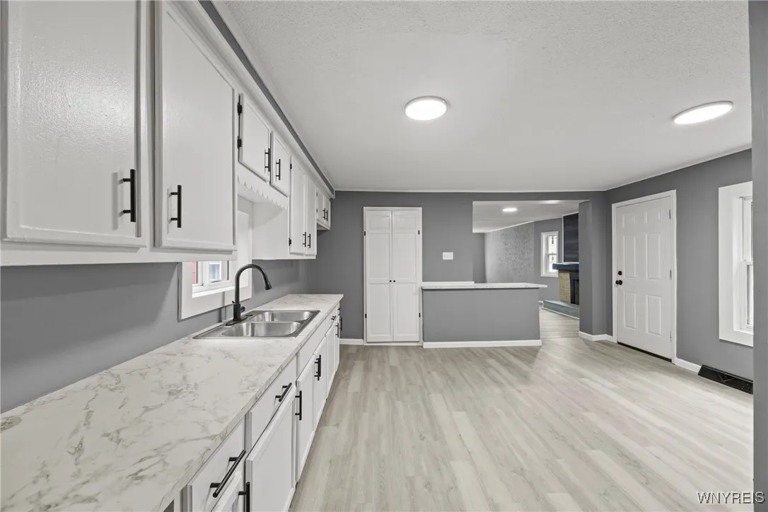 48 Ryan Street, Buffalo, New York 14210, Buffalo, New York 14210, 4 Bedrooms Bedrooms, ,2 BathroomsBathrooms,Residential,For Sale,48 Ryan Street, Buffalo, New York 14210,0,B1631879