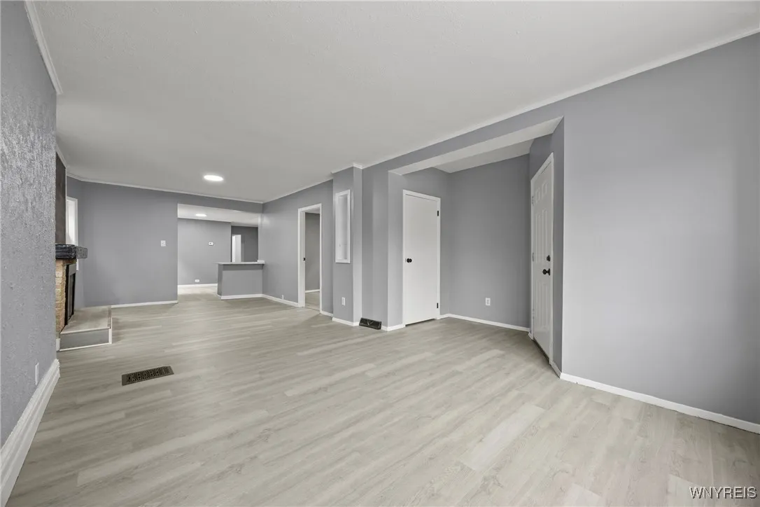 48 Ryan Street, Buffalo, New York 14210, Buffalo, New York 14210, 4 Bedrooms Bedrooms, ,2 BathroomsBathrooms,Residential,For Sale,48 Ryan Street, Buffalo, New York 14210,0,B1631879