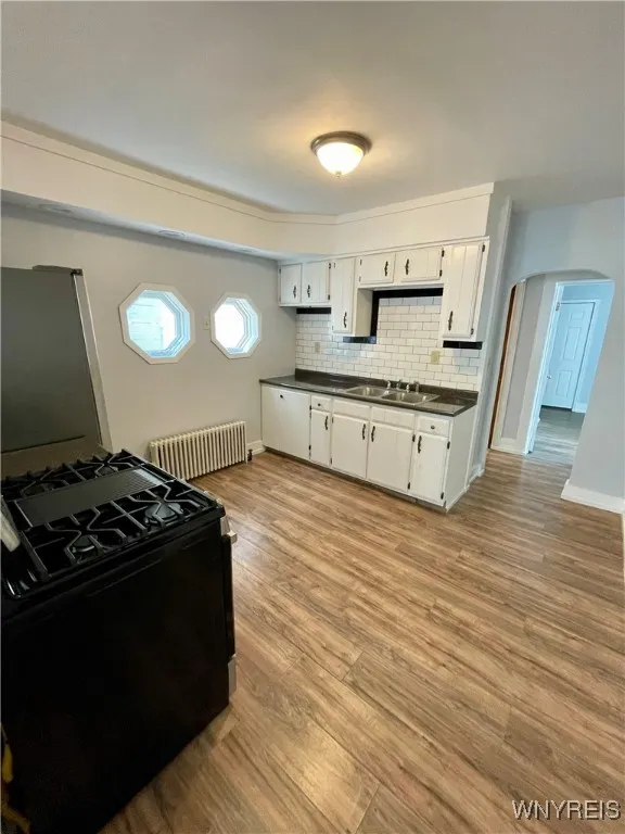 126 Crowley, Buffalo, New York 14207, Buffalo, New York 14207, 3 Bedrooms Bedrooms, 5 Rooms Rooms,1 BathroomBathrooms,Residential Lease,Closed,126 Crowley, Buffalo, New York 14207,0,B1632362