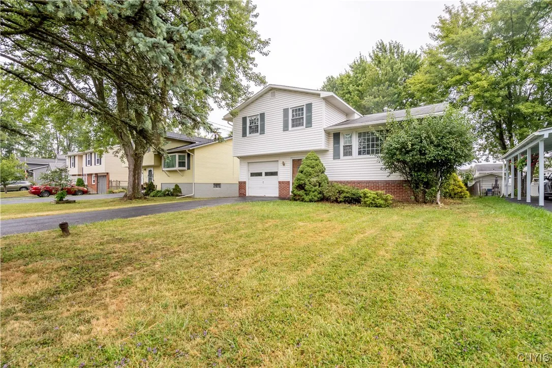 6470 Carson Drive, Dewitt, New York 13057, De Witt, New York 13057, 3 Bedrooms Bedrooms, 7 Rooms Rooms,3 BathroomsBathrooms,Residential,Closed,6470 Carson Drive, Dewitt, New York 13057,0,S1626153