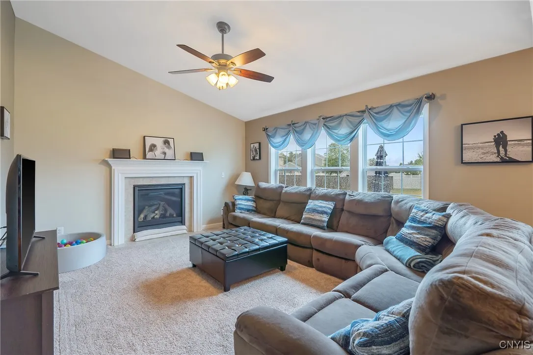 7042 Cattlemans Crossing Road, Cicero, New York 13, Cicero, New York 13039, 3 Bedrooms Bedrooms, 7 Rooms Rooms,2 BathroomsBathrooms,Residential,Closed,7042 Cattlemans Crossing Road, Cicero, New York 13,0,S1632406