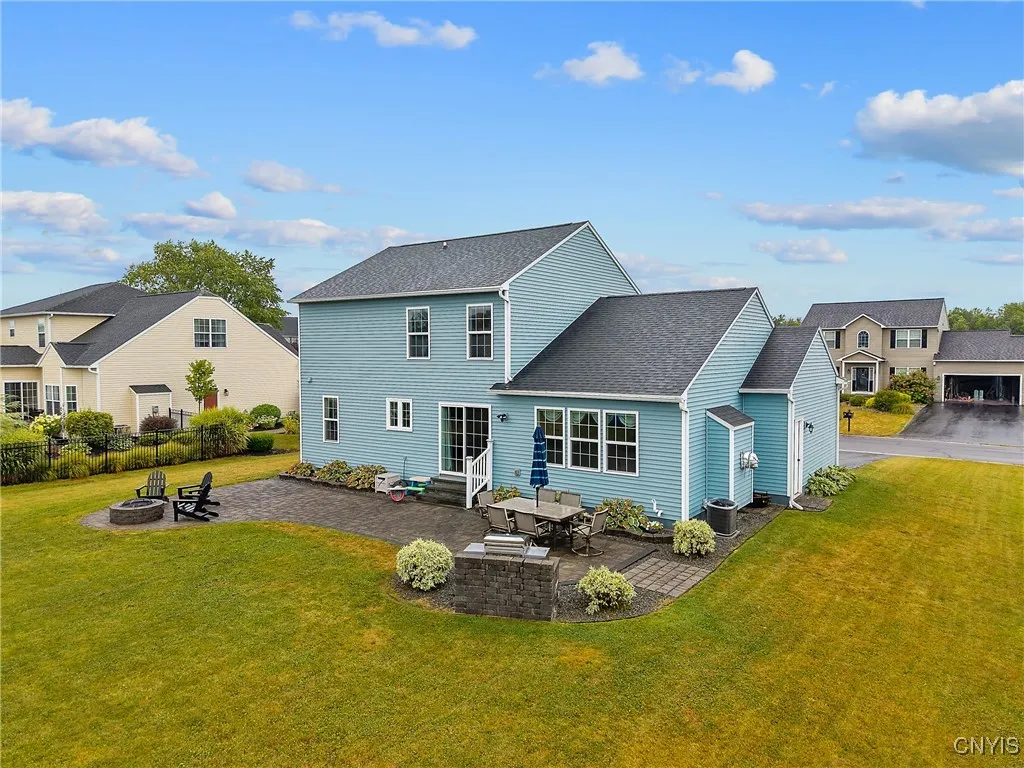 7042 Cattlemans Crossing Road, Cicero, New York 13, Cicero, New York 13039, 3 Bedrooms Bedrooms, 7 Rooms Rooms,2 BathroomsBathrooms,Residential,Closed,7042 Cattlemans Crossing Road, Cicero, New York 13,0,S1632406