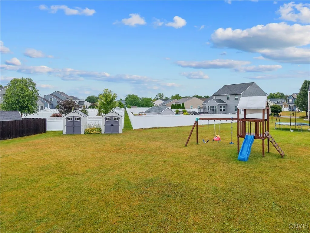 7042 Cattlemans Crossing Road, Cicero, New York 13, Cicero, New York 13039, 3 Bedrooms Bedrooms, 7 Rooms Rooms,2 BathroomsBathrooms,Residential,Closed,7042 Cattlemans Crossing Road, Cicero, New York 13,0,S1632406