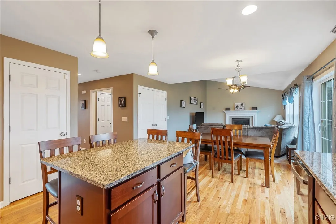 7042 Cattlemans Crossing Road, Cicero, New York 13, Cicero, New York 13039, 3 Bedrooms Bedrooms, 7 Rooms Rooms,2 BathroomsBathrooms,Residential,Closed,7042 Cattlemans Crossing Road, Cicero, New York 13,0,S1632406