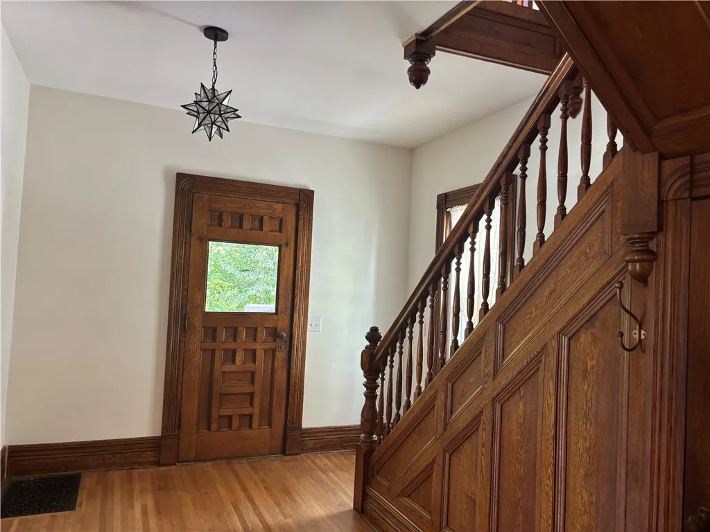 26 Pleasant Street, Manchester, New York 14432, Manchester, New York 14432, 4 Bedrooms Bedrooms, 17 Rooms Rooms,2 BathroomsBathrooms,Residential,Closed,26 Pleasant Street, Manchester, New York 14432,0,R1629720