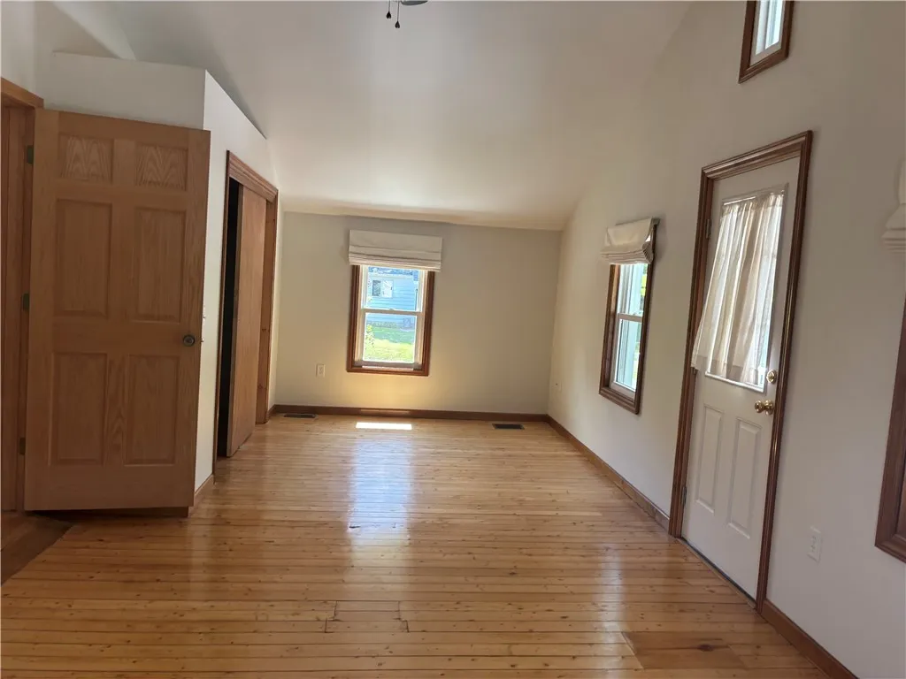 26 Pleasant Street, Manchester, New York 14432, Manchester, New York 14432, 4 Bedrooms Bedrooms, 17 Rooms Rooms,2 BathroomsBathrooms,Residential,Closed,26 Pleasant Street, Manchester, New York 14432,0,R1629720