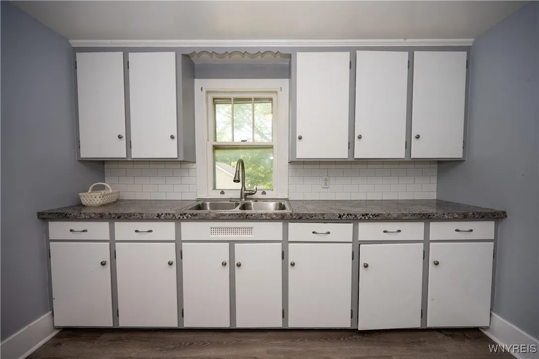 5557 Seneca Street, West Seneca, New York 14224, West Seneca, New York 14224, 5 Bedrooms Bedrooms, ,2 BathroomsBathrooms,Residential,For Sale,5557 Seneca Street, West Seneca, New York 14224,B1632293
