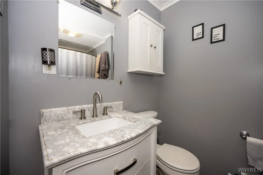 5557 Seneca Street, West Seneca, New York 14224, West Seneca, New York 14224, 5 Bedrooms Bedrooms, ,2 BathroomsBathrooms,Residential,For Sale,5557 Seneca Street, West Seneca, New York 14224,B1632293