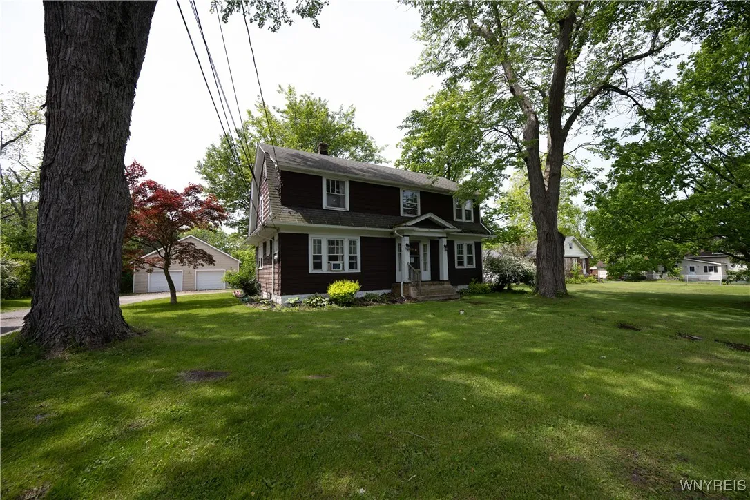 5557 Seneca Street, West Seneca, New York 14224, West Seneca, New York 14224, 5 Bedrooms Bedrooms, ,2 BathroomsBathrooms,Residential,For Sale,5557 Seneca Street, West Seneca, New York 14224,B1632293