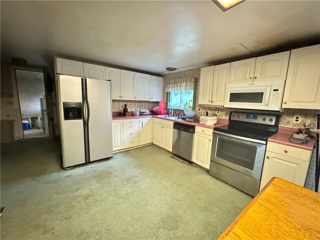 3377 Cory Hill Road, Marion, New York 14505, Marion, New York 14505, 4 Bedrooms Bedrooms, 9 Rooms Rooms,1 BathroomBathrooms,Residential,Closed,3377 Cory Hill Road, Marion, New York 14505,0,R1632358