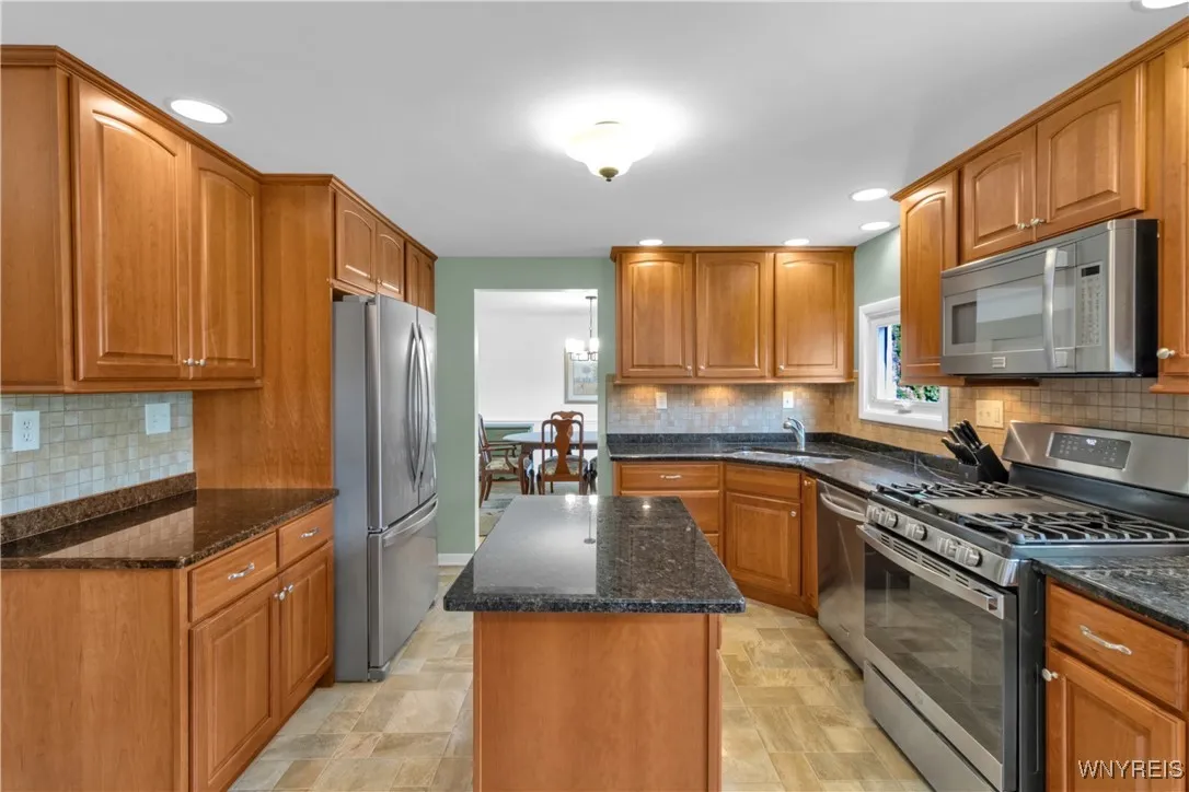 72 Candy Lane, Orchard Park, New York 14127, Orchard Park, New York 14127, 3 Bedrooms Bedrooms, 8 Rooms Rooms,1 BathroomBathrooms,Residential,Closed,72 Candy Lane, Orchard Park, New York 14127,0,B1632078