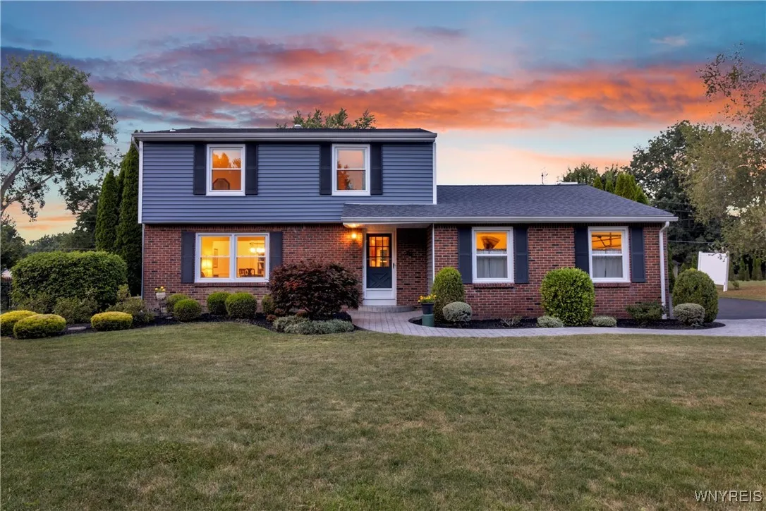 72 Candy Lane, Orchard Park, New York 14127, Orchard Park, New York 14127, 3 Bedrooms Bedrooms, 8 Rooms Rooms,1 BathroomBathrooms,Residential,For Sale,72 Candy Lane, Orchard Park, New York 14127,B1632078