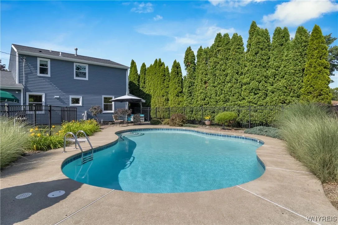 72 Candy Lane, Orchard Park, New York 14127, Orchard Park, New York 14127, 3 Bedrooms Bedrooms, 8 Rooms Rooms,1 BathroomBathrooms,Residential,Closed,72 Candy Lane, Orchard Park, New York 14127,0,B1632078