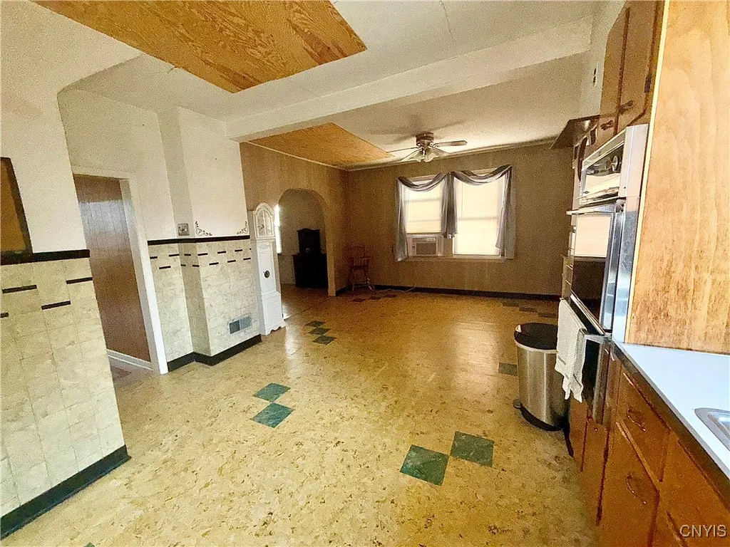 4 Essex Street, Rome, New York 13440, Rome, New York 13440, 3 Bedrooms Bedrooms, 9 Rooms Rooms,1 BathroomBathrooms,Residential,Closed,4 Essex Street, Rome, New York 13440,0,S1632043