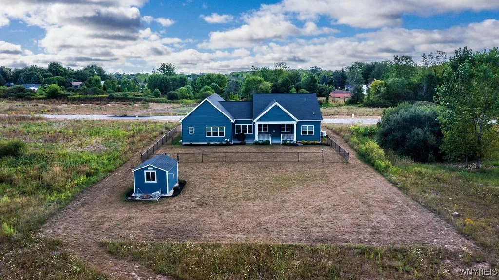 Lockport Town, New York 14094, 3 Bedrooms Bedrooms, 8 Rooms Rooms,2 BathroomsBathrooms,Residential,Closed,0,B1632289