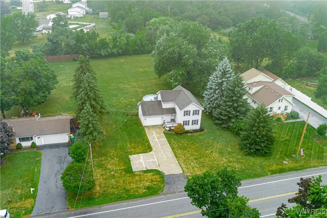 5466 Niagara Street Extension, Lockport Town, New, Lockport Town, New York 14094, 3 Bedrooms Bedrooms, 8 Rooms Rooms,1 BathroomBathrooms,Residential,Closed,5466 Niagara Street Extension, Lockport Town, New ,0,B1631752