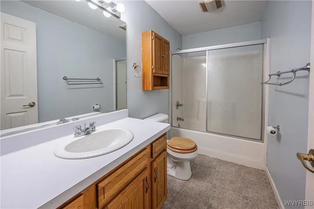 5466 Niagara Street Extension, Lockport Town, New, Lockport Town, New York 14094, 3 Bedrooms Bedrooms, 8 Rooms Rooms,1 BathroomBathrooms,Residential,Closed,5466 Niagara Street Extension, Lockport Town, New ,0,B1631752