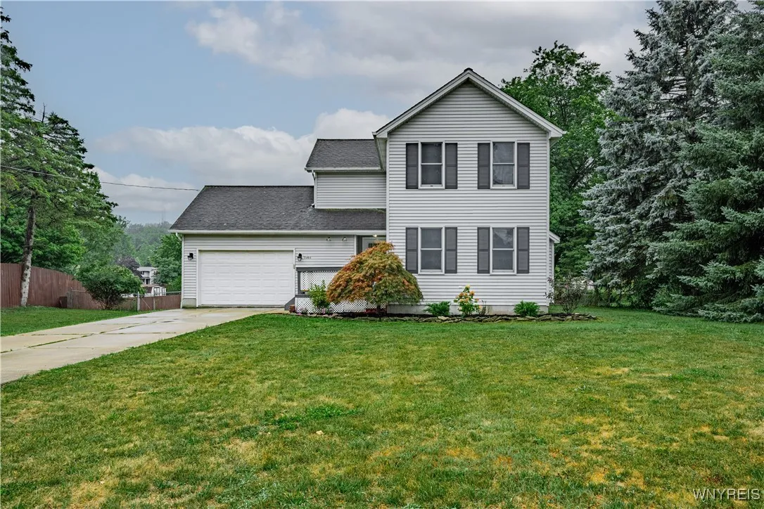 5466 Niagara Street Extension, Lockport Town, New, Lockport Town, New York 14094, 3 Bedrooms Bedrooms, 8 Rooms Rooms,1 BathroomBathrooms,Residential,Closed,5466 Niagara Street Extension, Lockport Town, New ,0,B1631752