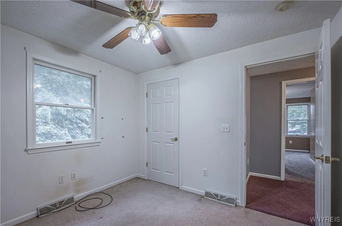 5466 Niagara Street Extension, Lockport Town, New, Lockport Town, New York 14094, 3 Bedrooms Bedrooms, 8 Rooms Rooms,1 BathroomBathrooms,Residential,Closed,5466 Niagara Street Extension, Lockport Town, New ,0,B1631752