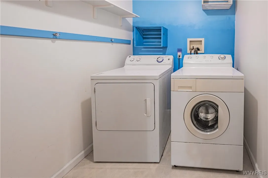 5466 Niagara Street Extension, Lockport Town, New, Lockport Town, New York 14094, 3 Bedrooms Bedrooms, 8 Rooms Rooms,1 BathroomBathrooms,Residential,Closed,5466 Niagara Street Extension, Lockport Town, New ,0,B1631752