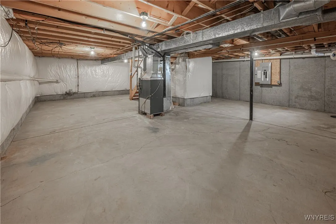 5466 Niagara Street Extension, Lockport Town, New, Lockport Town, New York 14094, 3 Bedrooms Bedrooms, 8 Rooms Rooms,1 BathroomBathrooms,Residential,Closed,5466 Niagara Street Extension, Lockport Town, New ,0,B1631752