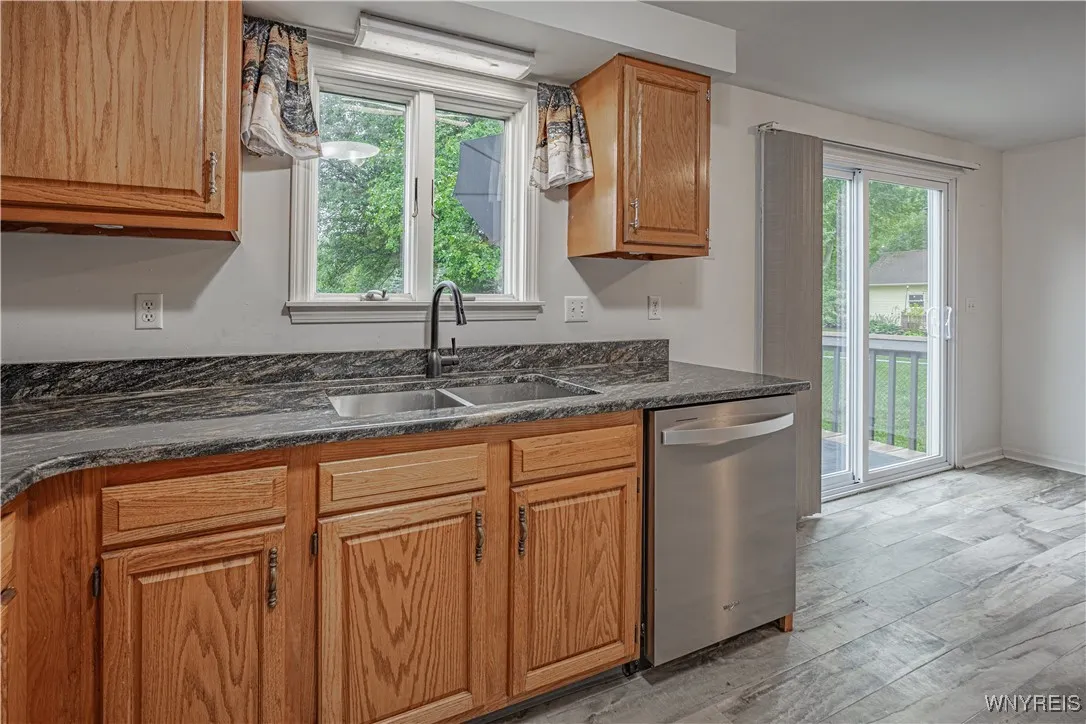 5466 Niagara Street Extension, Lockport Town, New, Lockport Town, New York 14094, 3 Bedrooms Bedrooms, 8 Rooms Rooms,1 BathroomBathrooms,Residential,Closed,5466 Niagara Street Extension, Lockport Town, New ,0,B1631752