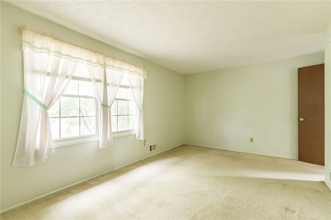 159 Charit Way, Greece, New York 14626, Greece, New York 14626, 3 Bedrooms Bedrooms, 7 Rooms Rooms,1 BathroomBathrooms,Residential,Closed,159 Charit Way, Greece, New York 14626,0,R1632292